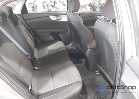 2023 Kia Forte Lxs z USA, uszkodzony, nr VIN 3KPF24AD1PE589297